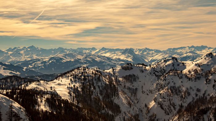 Der Dezember in Tirol Der Dezember in Tirol