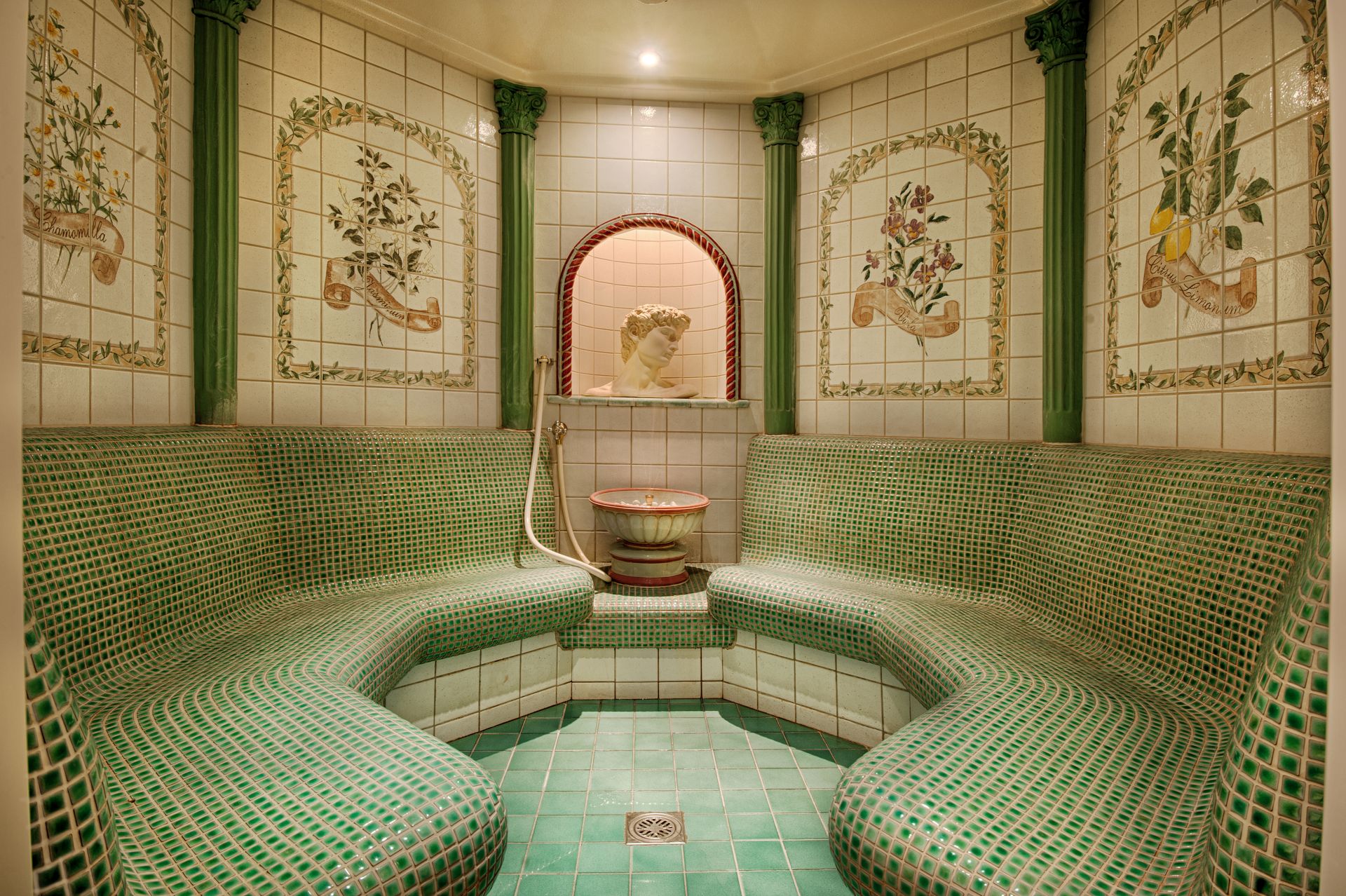 Wellness Refugium Alpin Royal - St. Johann - Ahrntal ...