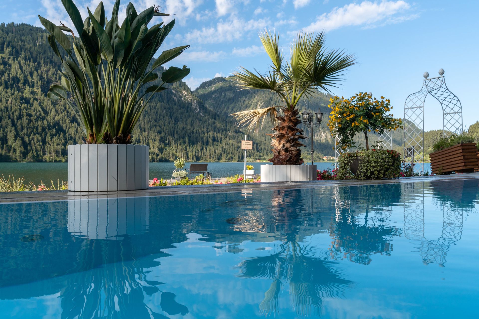 Hotel Am Haldensee Tannheimer Tal Via Salina Via Salina - Hotel am See - Nesselwängle - Tannheimer Tal - Nordtirol